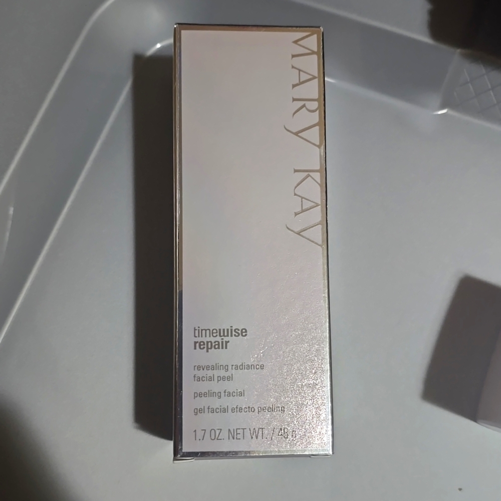 Mary Kay Revealing Radiance Facial Peel